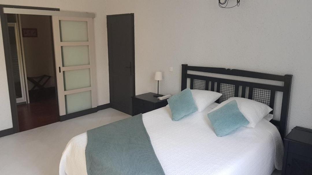 Domaine De Baise Bed & Breakfast Feugarolles Ngoại thất bức ảnh